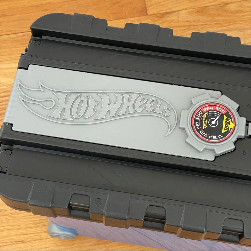 Hot Wheels Store and Race Case, blue - Picture 10 of 17